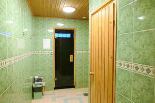 Хостелы Linnanpiha Bed & Breakfast Раума Одноместный номер с общей ванной комнатой-2