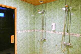 Хостелы Linnanpiha Bed & Breakfast Раума Одноместный номер с общей ванной комнатой-13