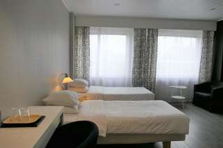 Хостелы Linnanpiha Bed & Breakfast Раума Двухместный номер с 2 отдельными кроватями и собственной ванной комнатой-6